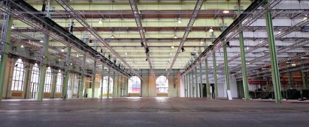 Lokomotivværkstedet, hvor jeg udstiller flere malerier ved Art Nordic kunstmessen, juni 2022.