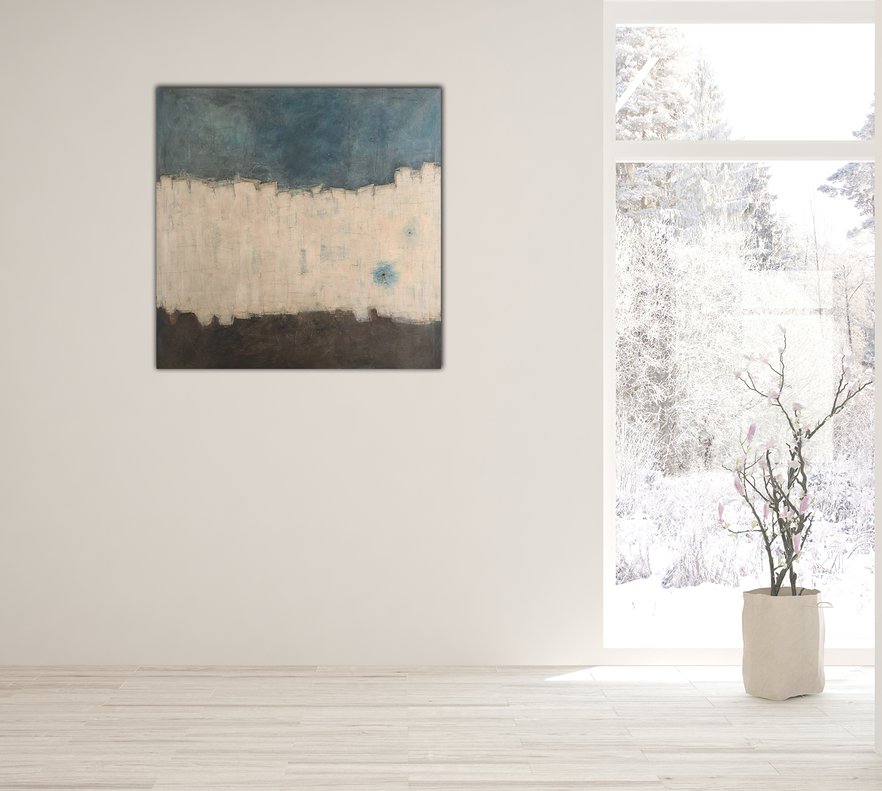 Winter Whispers er et kvadratisk maleri i afdæmpede farver som er inspireret af den nordiske vintertid